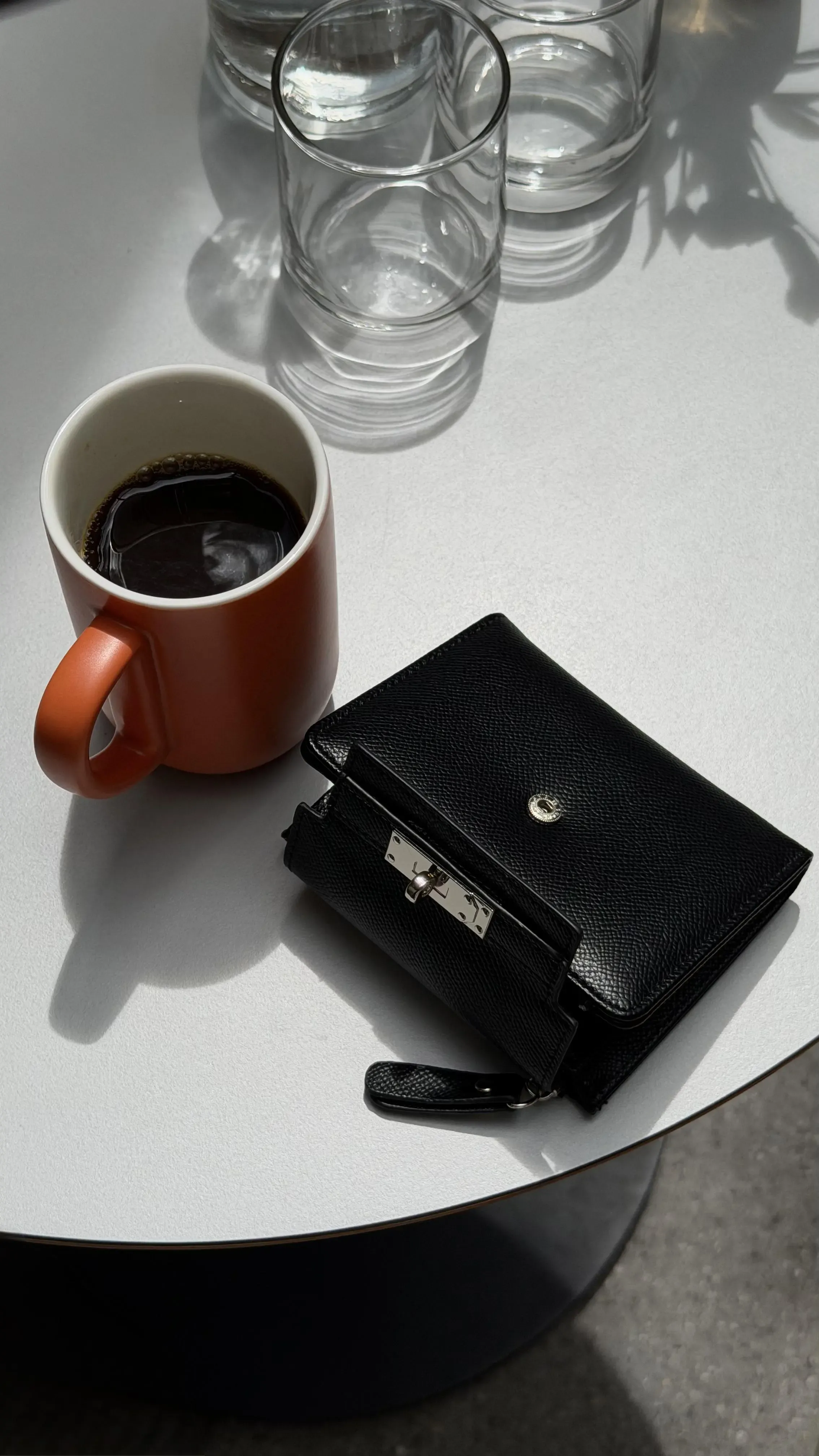 Ami wallet black